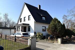 Wohnoase mit Wintergärten, Garage & traumhaftem Garten und Baugrundstück in Bremerhaven – Die vollständige Adresse der Immobilie erhältst du vom Anbieter., 27580 Lehe, Bremerhaven – Vorschaubild 1