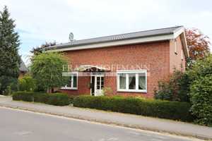 Einfamilienhaus mit großer Garage in Wrist – Steinburg (Kreis) – Vorschaubild 1