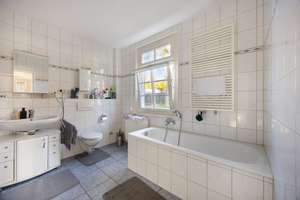 freistehendes Zweigenerationshaus mit Potenzial zum 3 Familienhaus mit ca. 263 qm – Die vollständige Adresse der Immobilie erhältst du vom Anbieter., 42653 Gräfrath, Solingen – Vorschaubild 19