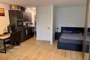 *Befristet November 25 – Februar 26* Möblierte 1-Zimmer-Wohnung in Schwabing für 4 Monate – Ohmstraße 8, 80802 Schwabing-Ost, München – Vorschaubild 1
