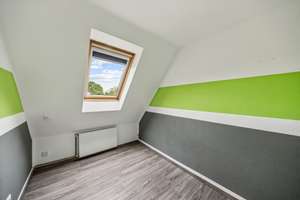 Frei verfügbar ! Gepflegtes Einfamilienhaus mit Vollkeller und Nebengebäude & Garage für 2 Fahrzeuge – Die vollständige Adresse der Immobilie erhältst du vom Anbieter., 22147 Rahlstedt, Hamburg – Vorschaubild 14