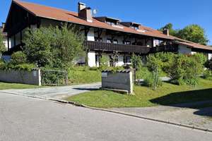 Vielseitiges Wohn- und Geschäftshaus mit Potenzial – Ideal für kreative Lebens- und Arbeitskonzepte – Die vollständige Adresse der Immobilie erhältst du vom Anbieter., 94261 Kirchdorf im Wald – Vorschaubild 3