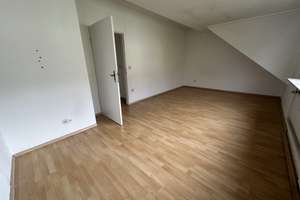 2 Zimmer - Dachgeschoss - gepflegt – Irmgardstraße 5, 45888 Bulmke-Hüllen, Gelsenkirchen – Vorschaubild 1