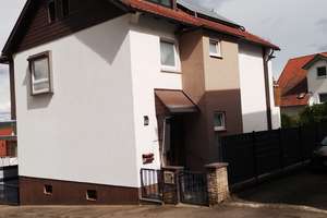 2-3 Familienhaus-gute Lage-sehr schöner Garten mit Teich