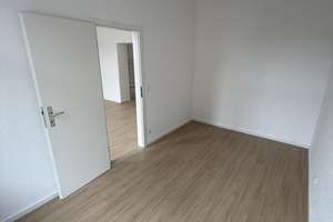Frisch renovierte 2-Zimmer-Altbauwohnung in Krefeld Inrath-Kliedbruch – Adolfstraße 9, 47803 Inrath/Kliedbruch, Krefeld – Vorschaubild 3