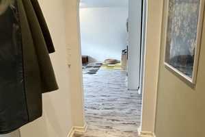 Stilvolle 2-Zimmer-Dachgeschosswohnung mit Balkon - urbanes Wohnen im Herzen von D-Flingern  – Ackerstraße 113a, 40233 Düsseldorf – Vorschaubild 3