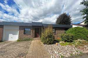 Großzügiger Bungalow -
mit separatem Einliegerapartment, in Köln-Weiden! – Am Rapohl 4, 50859 Köln – Vorschaubild 2