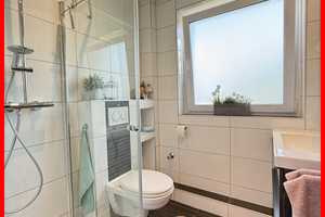 ***Reserviert***
Stilvoll modernisiertes Reihenhaus mit schönem Garten, Kaminofen und PV-Anlage! – Heinsberg (Kreis) – Vorschaubild 18