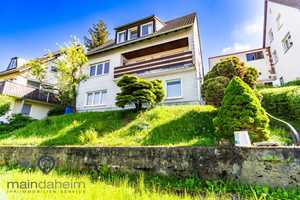 Freistehendes Einfamilienhaus mit Möglichkeit  – Würzburg – Vorschaubild 1