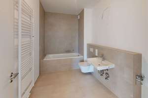 Einzigartige 4-Zimmer-Dachterrassewohnung – Die vollständige Adresse der Immobilie erhältst du vom Anbieter., 81249 Lochhausen, München – Vorschaubild 18