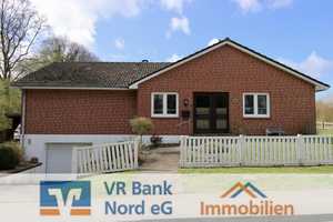 Modernisierter Bungalow mit Garten, Tiefgarage und Wohlfühlfaktor – Nordfriesland (Kreis) – Vorschaubild 1