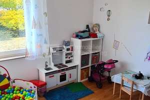 4-Zimmerwohnung mit ca. 620 qm Garten und Garage in Köln-Holweide! – Die vollständige Adresse der Immobilie erhältst du vom Anbieter., 51067 Holweide, Köln – Vorschaubild 9
