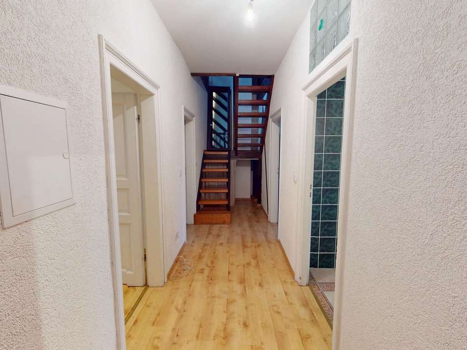 xFtLF8So8M7XvKC2vnB3h4EB-big 1