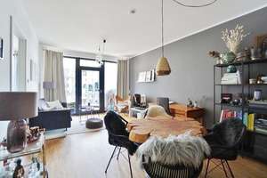 The White - Exklusive Stadtwohnung an der Spree! – Die vollständige Adresse der Immobilie erhältst du vom Anbieter., 10245 Friedrichshain, Berlin – Vorschaubild 2