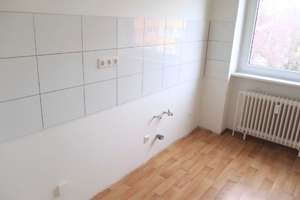 Ihr neues Zuhause: Gepflegte Wohnung mit Balkon und Nähe zu Freizeitangeboten – Geschwister-Scholl-Straße 20, 38228 Lebenstedt, Salzgitter – Vorschaubild 5