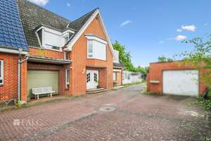 +++ Zweifamilienhaus mit vielen Möglichkeiten und großem Grundstück +++ – Die vollständige Adresse der Immobilie erhältst du vom Anbieter., 23556 Sankt Lorenz Nord, Lübeck – Vorschaubild 4