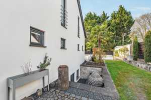 Exklusives Einfamilienhaus mit Pool und großzügigem Garten – Köln – Vorschaubild 17