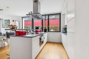 Stilvolle Architektenwohnung mit grünem Refugium und überdachter Sonnenterrasse – Die vollständige Adresse der Immobilie erhältst du vom Anbieter., 22589 Sülldorf, Hamburg – Vorschaubild 4