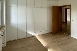 Bereits renovierte 3-Zimmer-Eigentumswohnung in Rgbg.-West – Die vollständige Adresse der Immobilie erhältst du vom Anbieter., 93049 Westenviertel, Regensburg – Vorschaubild 8