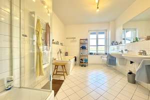 Property thumbnail 7