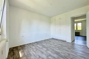 GROßZÜGIGE, HELLE 4-ZIMMER-WOHNUNG IM MODERNISIERTEN WOHNAUS IN FAMILIENFREUNDLICHER WOHNLAGE – Die vollständige Adresse der Immobilie erhältst du vom Anbieter., 81549 Südgiesing, München – Vorschaubild 19