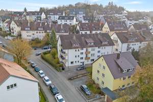 3-Zimmer-Wohnung mit Balkon, Gartenanteil und Stellplatz in Stuttgart-Kaltental – frei ab 01.07.2026 – Schliffkopfstr. 12, 70569 Kaltental, Stuttgart – Vorschaubild 2
