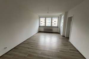 Sonnenbalkon - neues Wannenbad mit Fenster - Renoviert - Duisburg Rheinhausen – Lortzingstraße 18, 47226 Rheinhausen-Mitte, Duisburg – Vorschaubild 4