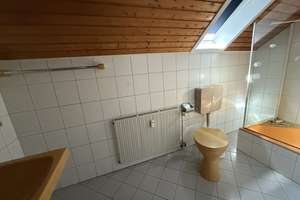 Willkommen daheim! Tolles 2-FH mit 2 sep. Eingängen, 2 Garagen, Balkon, Terrasse und schönem Garten – Die vollständige Adresse der Immobilie erhältst du vom Anbieter., 76706 Dettenheim – Vorschaubild 23
