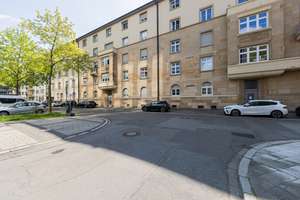 Attraktive 3-Zimmer-Wohnung im Hochparterre mit Balkon