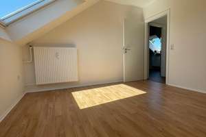 3-Zimmer Dachgeschosswohnung in Bi.-Hillegossen – frei ab 01.07. – Die vollständige Adresse der Immobilie erhältst du vom Anbieter., 33699 Stieghorst, Bielefeld – Vorschaubild 5