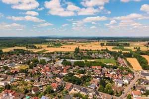 Moderner Bungalow mit traumhaftem Garten und Garage – Stilvolles Wohnen auf einer Ebene – Die vollständige Adresse der Immobilie erhältst du vom Anbieter., 64839 Münster – Vorschaubild 2
