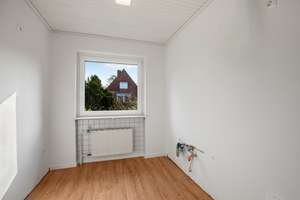 Familienfreundliches Zuhause - Stellplätze, Garage, Glasfaseranschluss, saniert und einzugsbereit! – Die vollständige Adresse der Immobilie erhältst du vom Anbieter., 24768 Rendsburg – Vorschaubild 7