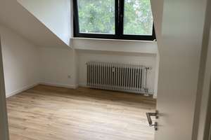 Komplett renovierte 3-Zimmer-Maisonette-Wohnung mit 2 Balkonen, modernem Bad und Gäste-WC – Heinrich-Pesch-Straße 20, 41239 Schrievers, Mönchengladbach – Vorschaubild 3