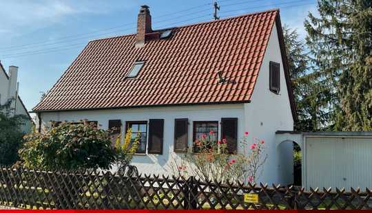 Bild von Wiesbaden-Weidenborn: Freistehendes Einfamilienhaus auf idyllischem Grundstück!