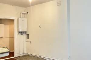Renovierungsbedürftige 3 Zimmer Altbau Erdgeschosswohnung in ruhiger Lage von Friedenau – Odenwaldstraße 12, 12161 Friedenau, Berlin – Vorschaubild 12