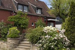 Idyllisches Haus mit Garten im schönsten und ruhigsten Teil von Bochum Riemke