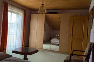 Günstiges, gepflegtes 6-Raum-Einfamilienhaus mit gehobener Innenausstattung in Reisbach – Dingolfing-Landau (Kreis) – Vorschaubild 12