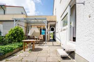 Dieses schöne Mehrfamilienhaus mit 3 Wohnungen sucht Sie als neuen Eigentümer! – Die vollständige Adresse der Immobilie erhältst du vom Anbieter., 89231 Neu-Ulm – Vorschaubild 2