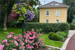 Neu renovierte und voll ausgestattete 2 Zimmerwohnung in traumhafter Lage Reutlingen Mittelstadt – Neckartenzlinger Str. 110, 72766 Mittelstadt, Reutlingen – Vorschaubild 1