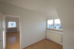 Sonnenberg-Juwel: Helle 3-Zimmer-Dachgeschoss-Wohnung mit Gartenflair – Die vollständige Adresse der Immobilie erhältst du vom Anbieter., 70597 Sonnenberg, Stuttgart – Vorschaubild 9