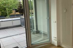 Exklusive, neuwertige 1-Zimmer-Wohnung mit Balkon und EBK in Regensburg – Klenzestraße 27, 93051 Kumpfmühl-Ziegetsdorf-Neuprüll, Regensburg – Vorschaubild 4