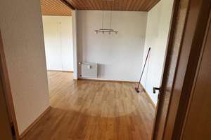 Helle 4 Zimmer-Wohnung mit Balkon und Tiefgaragenstellplatz – Im Birkenfeld 9, 66125 Dudweiler (Ortsteil), Saarbrücken – Vorschaubild 5
