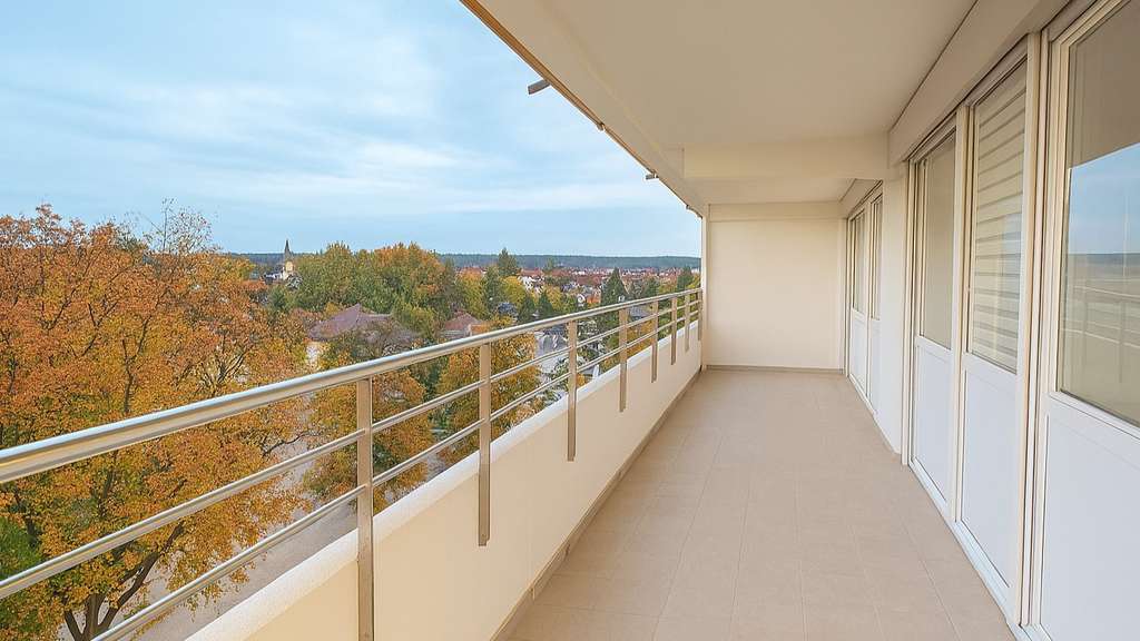 Immobilie in Unterhaching - ***Selbstbezug oder Kapitalanlage*** 4-Zimmerwohnung mit Blick über Unterhaching - Bild 0