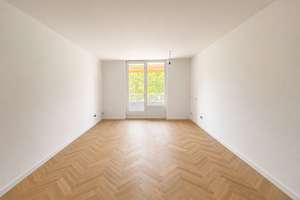 Erstbezug nach Modernisierung - Attraktive 4-Zimmer-Wohnung mit Balkon in Hamburg-Ottensen