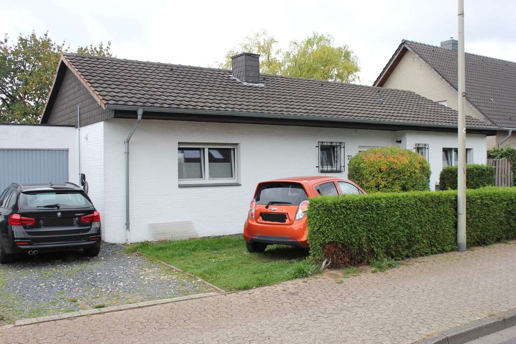 Freistehendes Einfamilienhaus mit Garage in Niederkrüchten