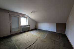 SANIERUNGSBEDÜRFTIGES FREISTEHENDES EINFAMILIENHAUS – Die vollständige Adresse der Immobilie erhältst du vom Anbieter., 74223 Flein – Vorschaubild 11