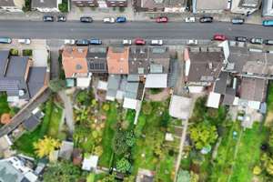 Charmantes 3-Familienhaus mit Garten und solider Mieteinnahme – vielseitig nutzbar – Die vollständige Adresse der Immobilie erhältst du vom Anbieter., 41066 Bettrath-Hoven, Mönchengladbach – Vorschaubild 2