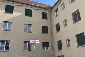 Maisonette mit Balkon und Ankleide – Stilvolles Wohnen im Dachgeschoss von Leipzig-Kleinzschocher – Die vollständige Adresse der Immobilie erhältst du vom Anbieter., 4229 Kleinzschocher, Leipzig – Vorschaubild 4