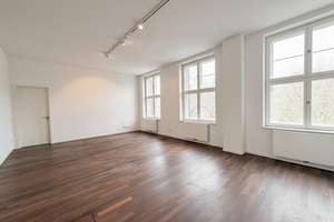 Exklusive Designwohnung mit Luxusausstattung, Balkon & moderner Eleganz – Die vollständige Adresse der Immobilie erhältst du vom Anbieter., 10179 Mitte (Ortsteil), Berlin – Vorschaubild 3