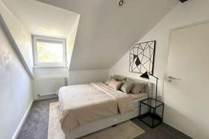 Charmante 2-Zimmer-Dachgeschosswohnung mit Loggia in begehrter Wohnlage von Erding – Die vollständige Adresse der Immobilie erhältst du vom Anbieter., 85435 Erding – Vorschaubild 7